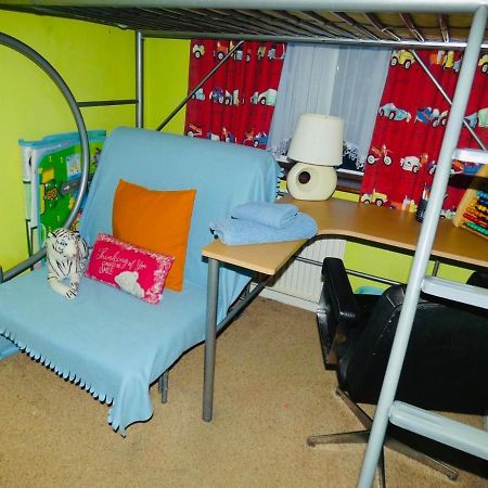 Spacious 3 Bed House With Parking & Good Transport South Norwood Экстерьер фото