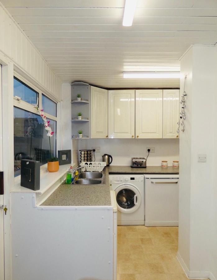 Spacious 3 Bed House With Parking & Good Transport South Norwood Экстерьер фото