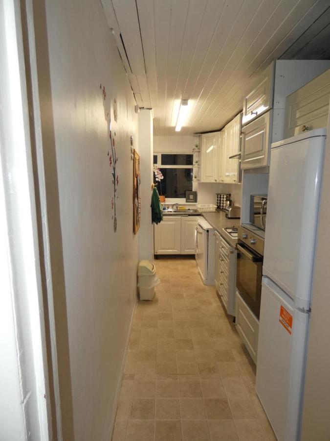 Spacious 3 Bed House With Parking & Good Transport South Norwood Экстерьер фото
