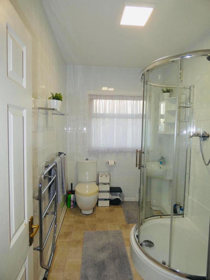 Spacious 3 Bed House With Parking & Good Transport South Norwood Экстерьер фото